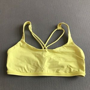 Lululemon free to be sports bra